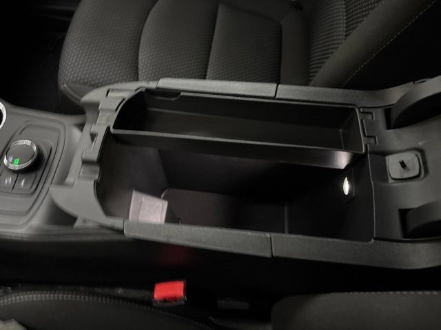 Used 2024 GMC Terrain SLE FWD image 47