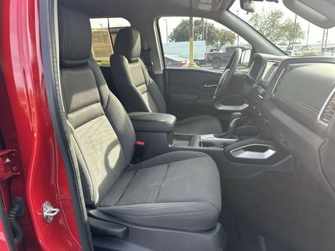 Used 2022 Nissan Frontier SV w/ Technology Package image 22