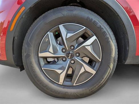 Used 2023 Kia Sorento EX w/ Panoramic Sunroof Package image 13