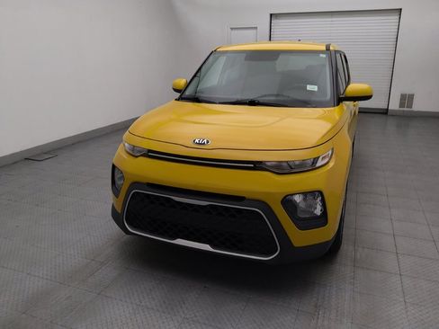 Used 2020 Kia Soul LX FWD image 15