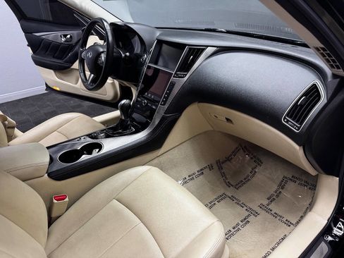 Used 2017 INFINITI Q50 Signature Edition w/ Cargo Package (L95) image 55