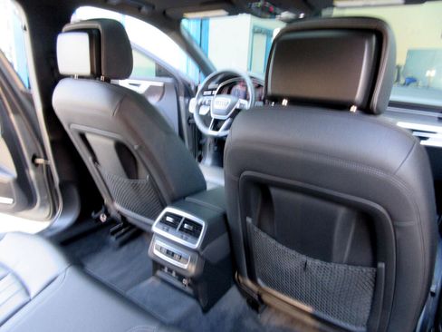 Used 2023 Audi A6 Premium Plus image 32