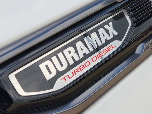 Used 2024 GMC Sierra 1500 AT4 w/ AT4 Preferred Package image 11