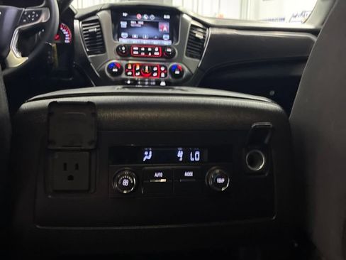 Used 2015 GMC Yukon SLE w/ Convenience Package AWD/4WD image 30