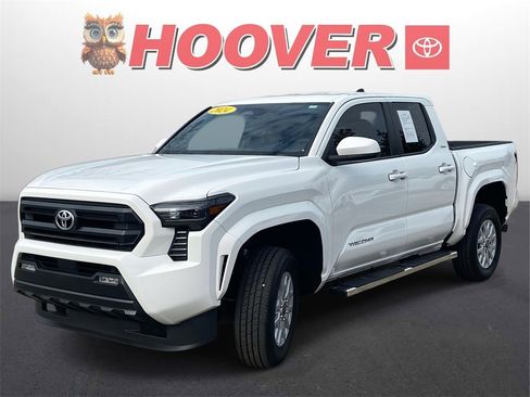 Used 2024 Toyota Tacoma SR5 image 5