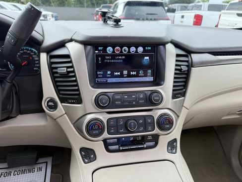 Used 2018 GMC Yukon Denali w/ Open Road Package AWD/4WD image 28