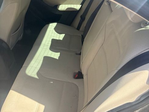 Used 2017 Volkswagen Jetta SE FWD image 10