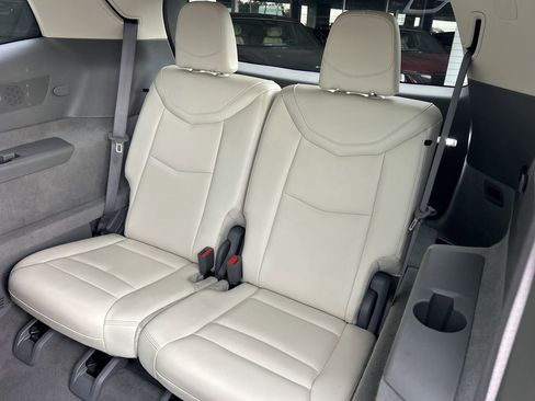 Certified 2023 Cadillac XT6 Premium Luxury w/ Technology Package image 18