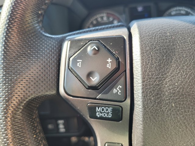 Used 2022 Toyota Tacoma TRD Off-Road w/ Technology Package AWD/4WD image 28