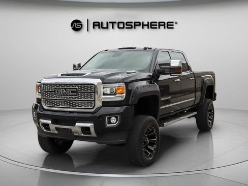 Used 2019 GMC Sierra 2500 Denali image 4
