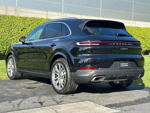 New 2026 Porsche Cayenne image 3