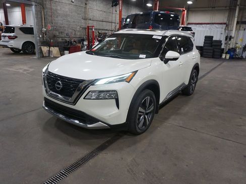 Used 2023 Nissan Rogue Platinum w/ Platinum Premium Package image 24