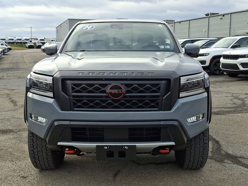 Used 2024 Nissan Frontier PRO-4X w/ Technology Package image 2