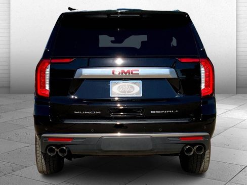 Used 2021 GMC Yukon Denali w/ Denali Premium Package AWD/4WD image 3