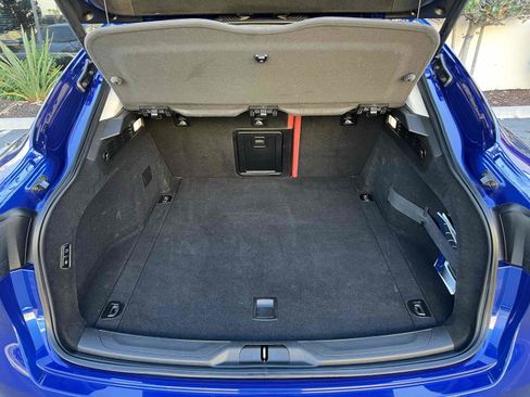 Used 2021 Maserati Levante image 34