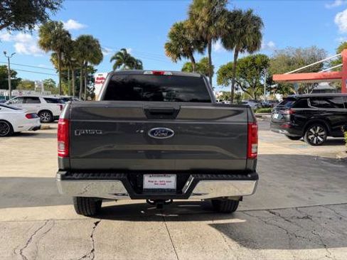 Used 2017 Ford F150 XLT image 7