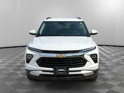 Used 2025 Chevrolet TrailBlazer LT w/ Convenience Package FWD image 8
