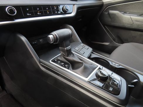 Certified 2023 Kia Sportage LX image 6