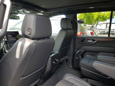 New 2026 GMC Yukon Denali w/ Sun & Power Step Package AWD/4WD image 10