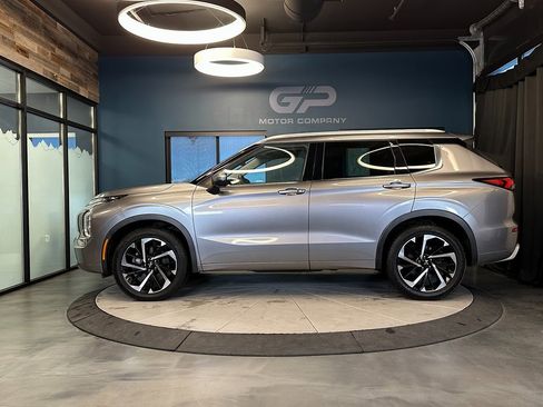 Used 2022 Mitsubishi Outlander SEL image 6