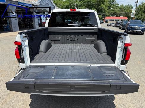Used 2023 Ford F150 Lightning Platinum AWD/4WD image 19