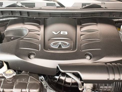 Used 2017 INFINITI QX80 4WD w/ Deluxe Technology Package image 4
