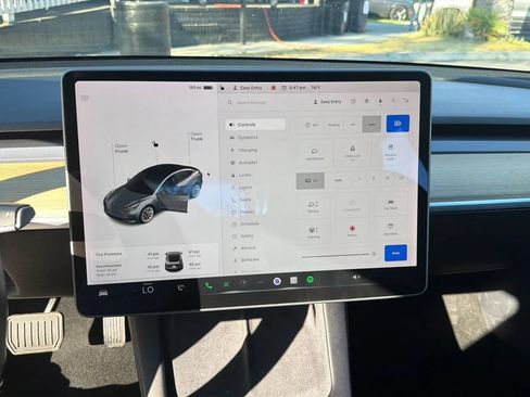 Used 2021 Tesla Model 3 Standard Range Plus RWD image 19