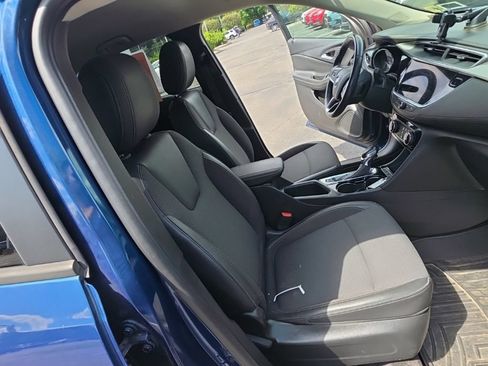 Used 2020 Buick Encore GX Preferred w/ Cold Weather Comfort Package AWD/4WD image 26