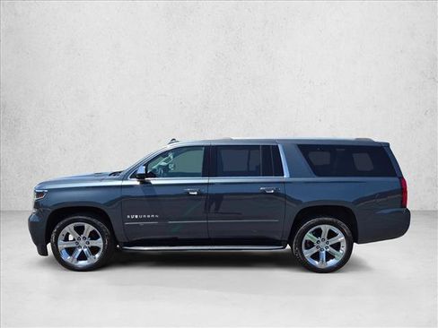Used 2020 Chevrolet Suburban Premier RWD image 9