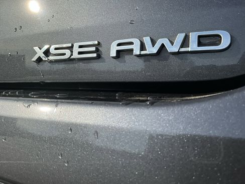 Used 2021 Toyota Highlander XSE image 34