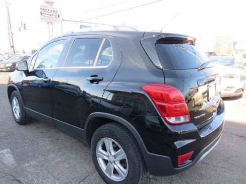 Used 2017 Chevrolet Trax LT AWD/4WD image 5