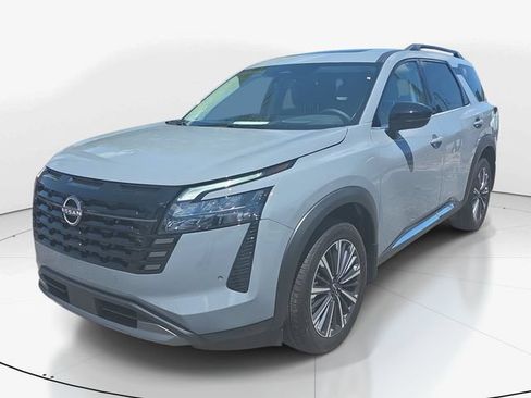 New 2026 Nissan Pathfinder Platinum AWD/4WD image 8