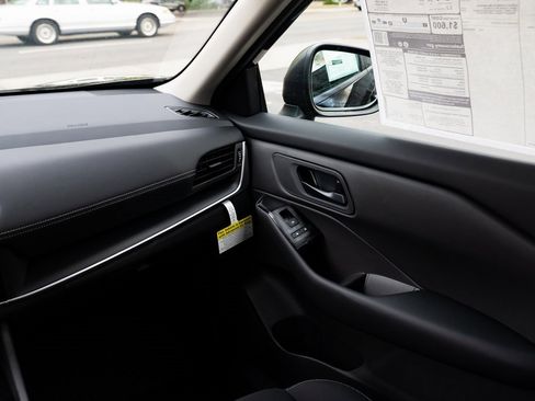 New 2026 Nissan Rogue S image 10