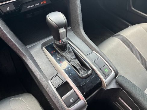 Used 2020 Honda Civic EX image 18