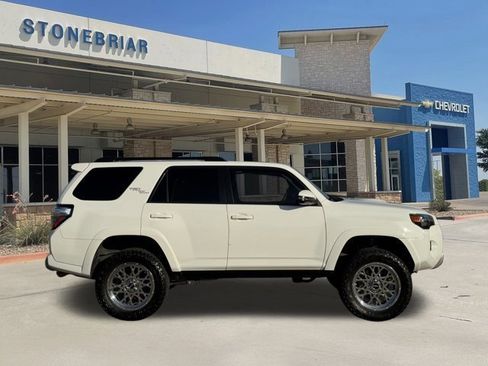 Used 2021 Toyota 4Runner TRD Off-Road Premium w/ Moonroof Package image 4