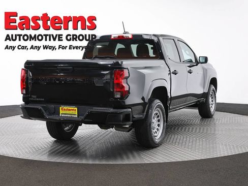 Used 2023 Chevrolet Colorado W/T RWD image 4