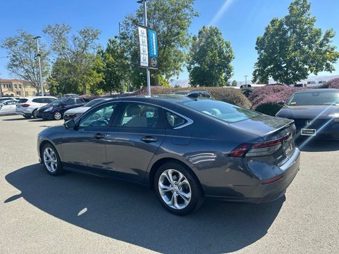 Used 2023 Honda Accord LX image 4