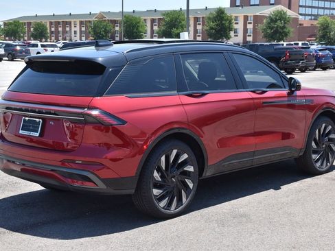 New 2026 Lincoln Nautilus Reserve w/ Jet Appearance Package AWD/4WD image 13