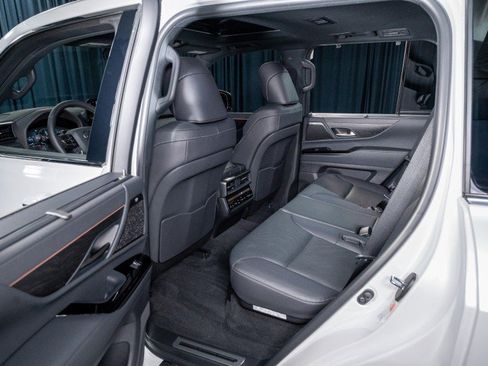 Used 2026 Lexus LX 600 4WD w/ Accessory Package (2T) image 30