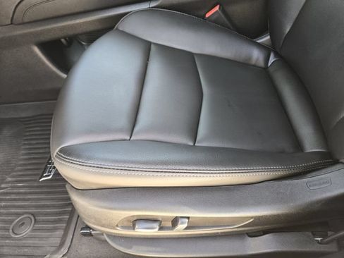 Used 2024 Cadillac XT6 Luxury w/ LPO, Floor Liner Package AWD/4WD image 23