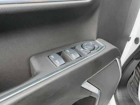 Certified 2024 Chevrolet Silverado 1500 LT AWD/4WD image 18