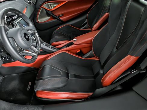 Used 2019 McLaren 720S Performance image 28