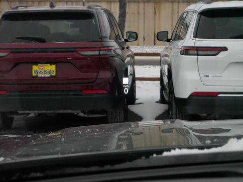 Certified 2024 Volkswagen Atlas Peak Edition SEL image 31