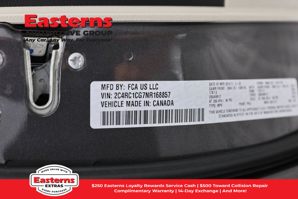 Used 2022 Chrysler Voyager LX FWD image 36