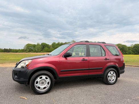 Used 2006 Honda CR-V LX image 1