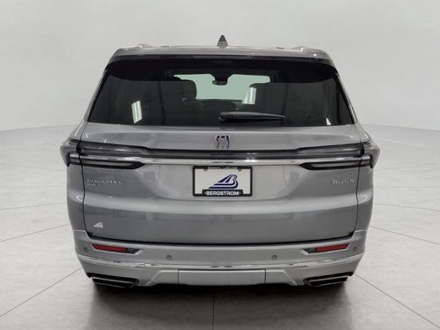 Used 2025 Buick Enclave Avenir w/ Super Cruise Package AWD/4WD image 25