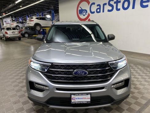 Used 2023 Ford Explorer XLT w/ Equipment Group 202A image 5