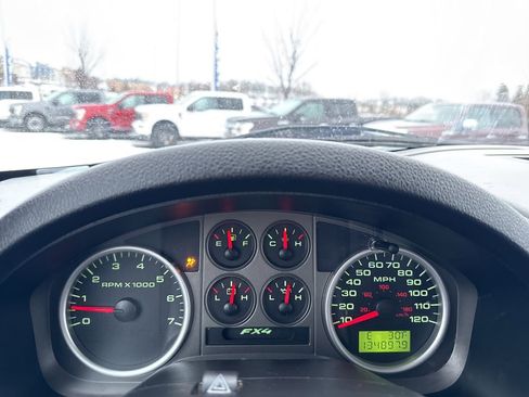 Used 2005 Ford F150 XLT image 20