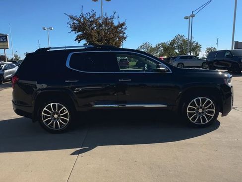 Used 2022 GMC Acadia Denali w/ GMC Pro Grade Package image 9