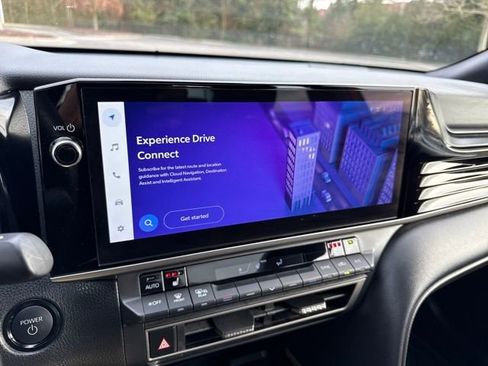 Used 2025 Toyota Camry XSE image 19